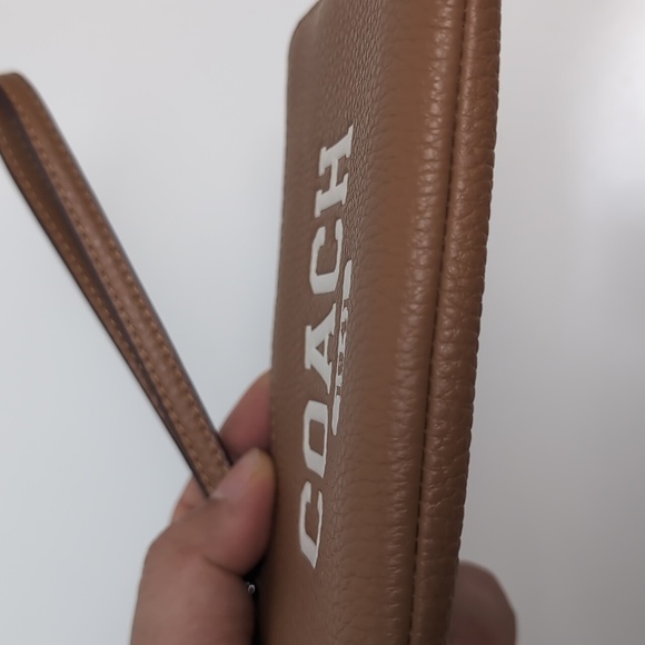 Coach CR393 Corner Zip Wristlet With Varsity Silver/Light Saddle - Picture 11 of 12